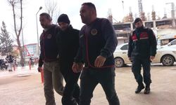 Tekel bayiye tüfekle ateş açıp 2 kişiyi yaralayan cezaevi firarisi yakalandı