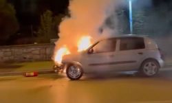 Bursa'da otomobil alevlere teslim oldu