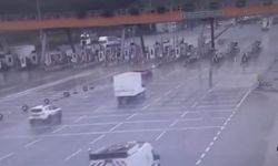 Bursa'da otoyolda pes dedirten görüntü