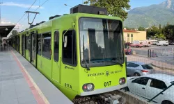 Bu ilçede üniversite öğrencilerinin ulaşım kartları belediyeden