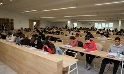 Başarıya Açılan Kapı: Geleneksel Şahinkaya Bursluluk Sınavı