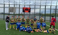 Bursa Nilüfer Gençlik Spor Türkiye Şampiyonası Biletini Kaptı