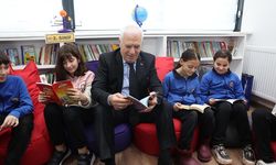 Mustafa Bozbey’den eğitime destek: çocuklara yeni kütüphane