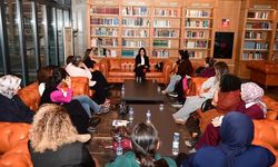 Osmangazi Belediyesi’nden Zihinsel İyi Oluş Atölyesi: Vatandaşlara stres ve rahatlama teknikleri öğretildi