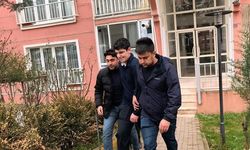 İnegöl’de dehşet! Ablasını bıçakla rehin alan genç polis operasyonuyla yakalandı