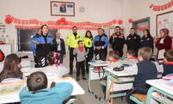 Bursa’da Polisten İlkokul Öğrencilerine Güvenlik Eğitimi