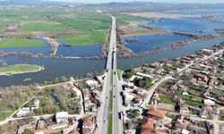 Bursa’da Yağışlar Göl Seviyesini Yükseltti, Bahçeler Sular Altında