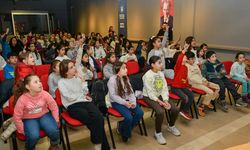 Bursa Kent Konseyi’nden çocuklara tiyatro şöleni