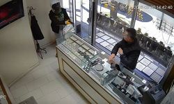 Bursa’da kuyumcu soygunu girişimi güvenlik kamerasına yansıdı