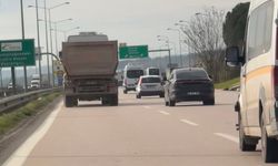 Bursa'da hafriyat kamyonu tehlike saçtı