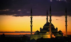 Türkiye’de en uzun minare hangi camide?