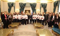 Bursa’da 10 kadın vatman 8 Mart’ta sertifikalarını aldı