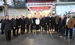 BTSO Başkanı Burkay, tarihi çarşıda esnafla buluştu