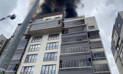 Bursa'da 8 katlı sitede can pazarı...Yangında mahsur kaldı, böyle kurtarıldı