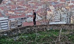 Tophane'de elinde jiletle surlara çıktı