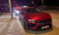 Bursa’da Faciaya Ramak Kala: Ağır Demir Aracın Önüne Düştü