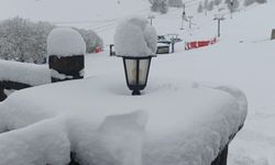 Nisan sonunda Uludağ’da kış geri döndü