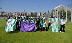 Öğrencilerden şampiyonu ziyaret