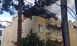 Çatı yangını mahallede paniğe neden oldu