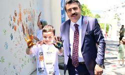 Bursa'da minikler oyun sokağına akın etti