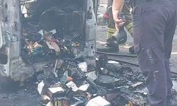 Bursa'da çakmak yüklü araç küle döndü