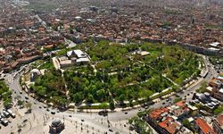 Bir Ömür Boyu Biriktirip Şehrine Bağışladı