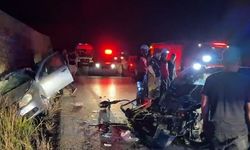 Bursa'da iki otomobil kafa kafaya çarpıştı: 5 yaralı, 2 ölü
