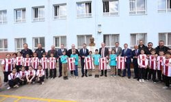 Yeniceköy’de 750 öğrenci İnegölspor formasına kavuştu