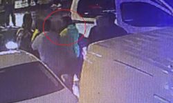 Bursa'da park halindeki araca çarptı, polise kafa attı!