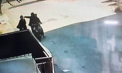 Bursa’da Pes Dedirten Hırsızlık! Kulağındaki Telefonu Böyle Çaldılar