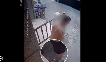 CADDE ORTASINDA BÜYÜK TUVALETİNİ YAPTI