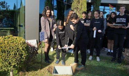 ULUDAĞ KOLEJİ’NDEN  ‘125. YILA ZAMAN KAPSÜLÜ’ İLE GELECEĞE ANLAMLI MESAJ!