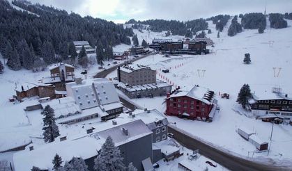 ULUDAĞ'DA SEZONUN İLK KAYAĞI YAPILDI