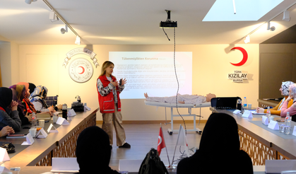 Türk Kızılay Bursa’da Engelli ve Yaşlı Bakımı Eğitimi Gerçekleştirildi