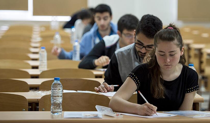 Üniversite sınavında hukuk fakültesi barajı 100 bine yükseltildi