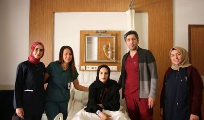 Genç anne beşiz bebek dünyaya getirdi