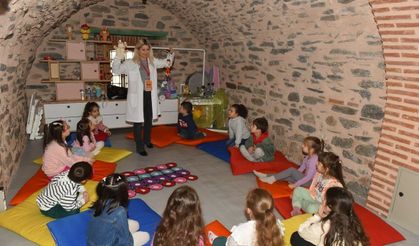 Molla Yegân'da ders zili çaldı