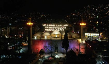 Ulu Cami'nin mahyası değişti