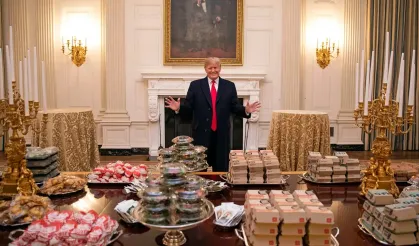 Trump ile baş başa yemek yemenin ücreti açıklandı