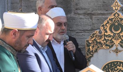 15 TEMMUZ ŞEHİDİ İLHAN VARANK DUALARLA ANILDI