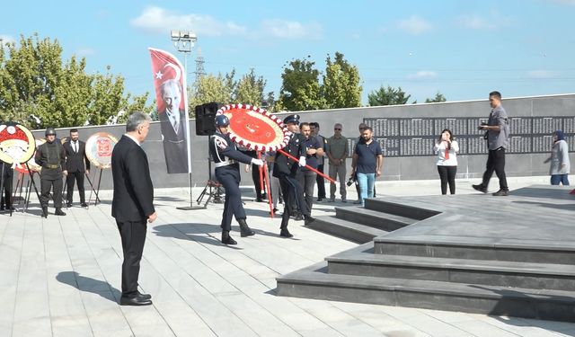 BURSA'DA GAZİLER GÜNÜNDE ŞEHİTLER UNUTULMADI