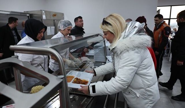 Nilüfer'de aşevinde iftar dayanışmayı artırıyor
