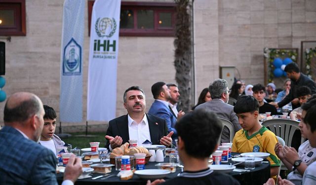 Yıldırım'da yetim çocuklar iftar sofrasında buluştu