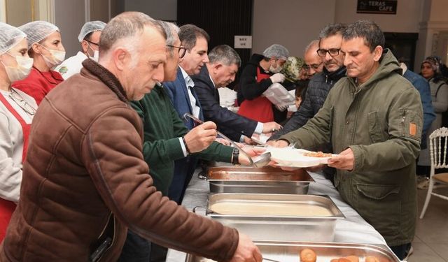 Osmangazi Belediyesi Panayır'da iftar sofrası kurdu