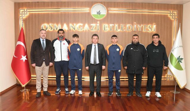 Başkan Aydın, milli sporcuları Dünya Şampiyonası’na uğurladı