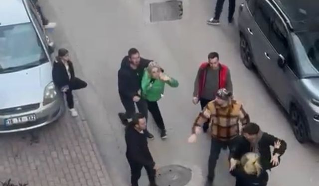 Bursa'da kadınlar birbirine girdi, mahalleli zor ayırdı