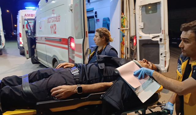 Polis aracının da karıştığı zincirleme kaza: 2 polis yaralı