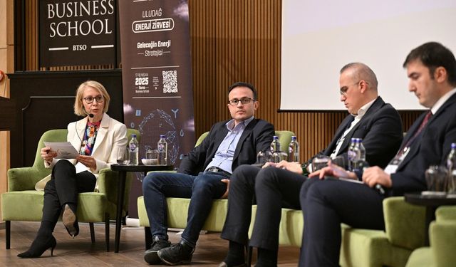 Geleceğin enerji stratejisi Uludağ Enerji Zirvesi'nde konuşuldu
