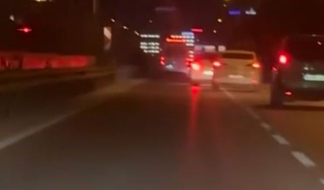 İki sürücünün yol verme inadı kamerada