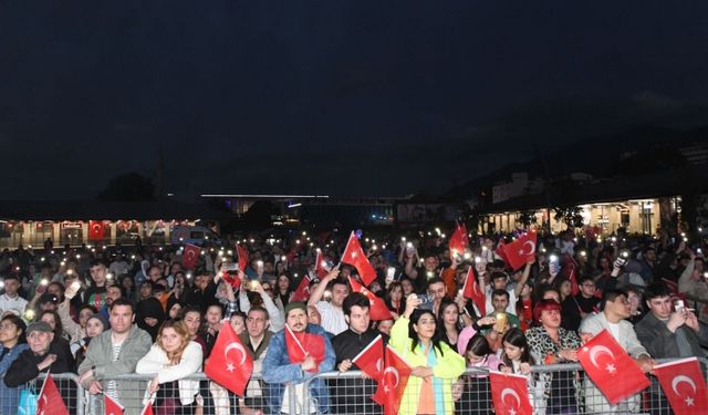 Osmangazi’de 19 Mayıs coşkusu konserlerle doruğa çıktı